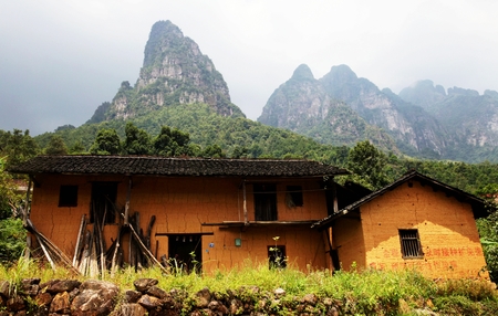 Guangxi, Jinxiu Yao, Liu Xiang Township, Yao Housesのeditorial素材