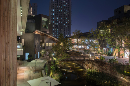 City night sceneのeditorial素材