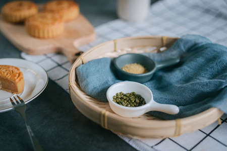 Mid-autumn moon cakesの写真素材