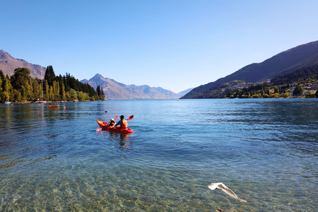 Lake Wakatipu Queenstownのeditorial素材