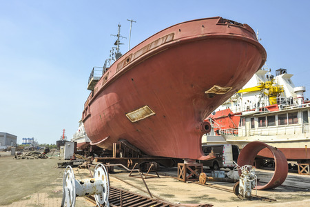 Ships and tugboat equipment for maintenance at shipyards