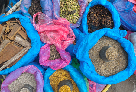 KATHMANDU - APRIL 18 ,2016  in Kathmandu, Nepal. Local people try to cover their daily lives from selling food in the market.のeditorial素材