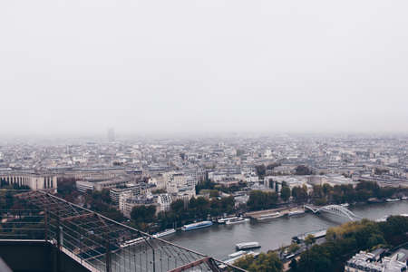 Landscape view on the Eiffel tower and Seine river during the overcast in Parisのeditorial素材