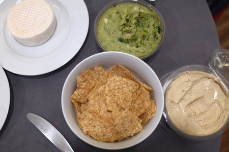 Nachos, guacamole and cheese