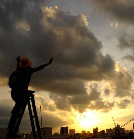 Amazing scene from Vietnamese woman when stay at home by social distancing, she make fun at sunset...