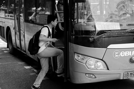 passenger get up the busのeditorial素材