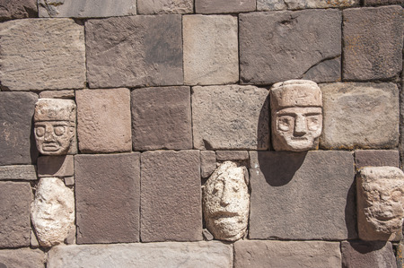 TIWANAKU, JULY 29: Face Wall at Tiwanaku, Altiplano, Titicaca region, Bolivia - the last thing that remains from Kalasasaya civilization, 12-17 BC. - july 29 2011 in Tiwanakuの写真素材