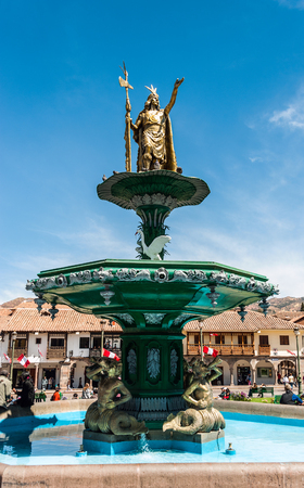 Cuzco, Peru - August 1, 2015: View of Fountain in the form of an Incan ruler Manco Capac in the Plaza de Armas in the historic center of Cuzco, Peruのeditorial素材