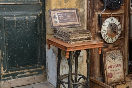 shop impressions in old town in Provence, France, Europeのeditorial素材