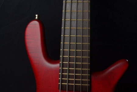Red bass guitarの写真素材