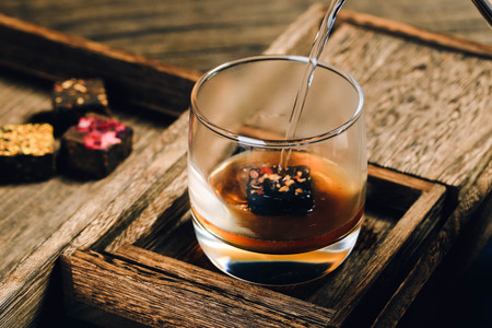 Five flavored brown sugar cube teaの写真素材