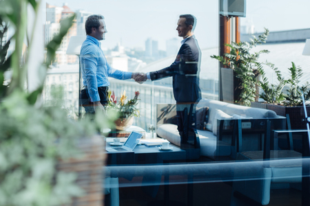 Nice professional entrepreneurs shaking handsの写真素材