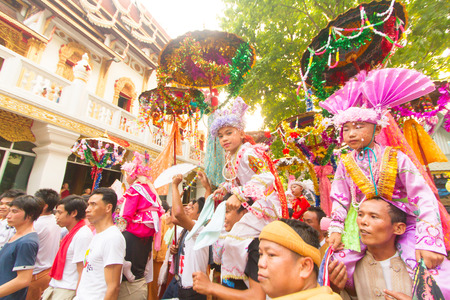 CHIANG MAI, THAILAND -March 30 : Poy Sang Long festival, A Ceremony of boys to become novice monk, In parade around Ku Man temple on March 30, 2013 in Chiang mai, Thailand.のeditorial素材