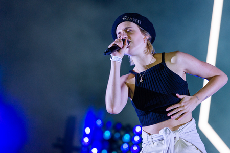 PANENSKY TYNEC, CZECH REPUBLIC - JUNE 28, 2018: Singer Karen Marie Aagaard Orsted Andersen alias MO during performance at Aerodrome festival in Panensky Tynec, Czech Republic, June 28, 2018.のeditorial素材