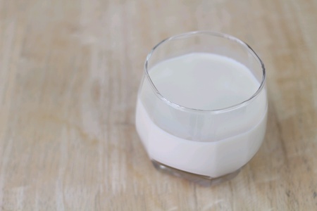 Milk in glassの素材