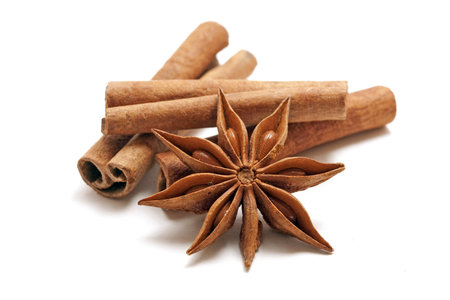 star anise and cinnamon sticksの写真素材