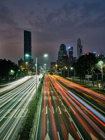Train tracks on Shenzhen Binhai Avenueのeditorial素材