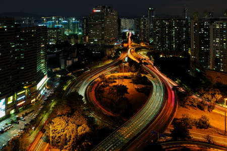 Night view of the tracks of the largest Yayuan overpass in Shenzhen.のeditorial素材