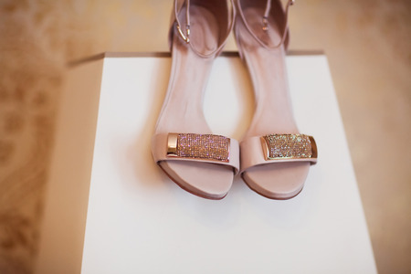 gold bridal shoes の写真素材