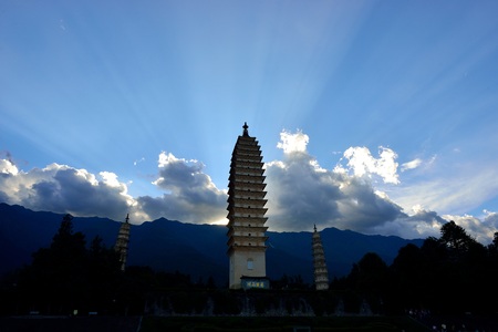 Low angle view of a pagoda during sunriseのeditorial素材