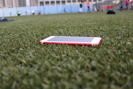 phone on footsoreの写真素材