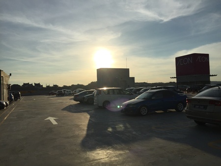 Sunset at car parkの素材