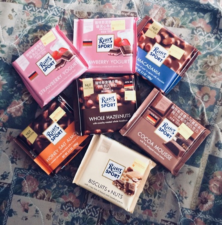 Variety of chocolatesの素材
