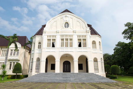 Oct 24, 2016 - Phetchaburi, Thailand: Phra Ram Ratchaniwet or Ban Puen Palace built by order of King Rama 4 as rainy palace. Now located in 15th Military Circle at Phetchaburi, Thailand.のeditorial素材
