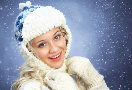 Winter portrait beautiful woman with blond hairの写真素材