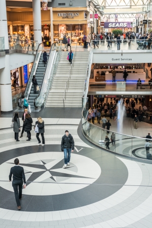 TORONTO, ON, CANADA - OCTOBER 30: Very busy corridor in Eaton Center mall, the largest mall in downtown Toronto, in Toronto Canada on October 30, 2013のeditorial素材
