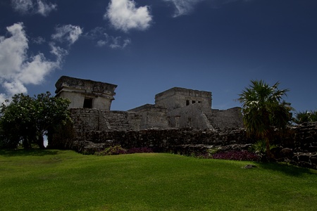 Mayan temple in the city of tulumの写真素材