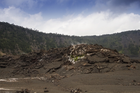 Rim of the Kahaualea crater during cloudy dayの写真素材