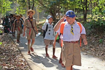 UDONTHANI, THAILAND â DECEMBER 25, 2018 : Boy-scout, primary scout activity,  while they stay the scout camp at PHU FOI LOM national park in UDONTHANI province THAILAND.のeditorial素材