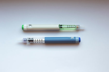 Pen Syringe with Long insulin and Short insulin for grade 1 diabetics