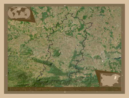 Shumen, province of Bulgaria. Low resolution satellite map. Locations of major cities of the region. Corner auxiliary location mapsの写真素材