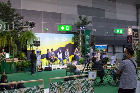 BANGKOK- August 07 ,2020: People  walking in Baanlaesuan  fair midyear 2020 in BITEC   (Bangkok International Trade & Exhibition Centre) Bangna, Thailand.のeditorial素材