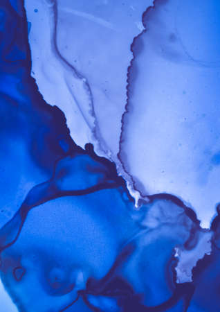 Blue Flow Background. Modern Alcohol Ink Texture. Watercolor Paint Splash. Ultramarine Fluid Illustration. Abstract Alcohol Ink Marble. Contemporary Paint Poster. Flow Illustration.の写真素材