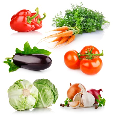 set fresh vegetables with green leaves isolated on white backgroundの写真素材
