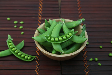 The snap pea which jumped out of a sheath.の写真素材