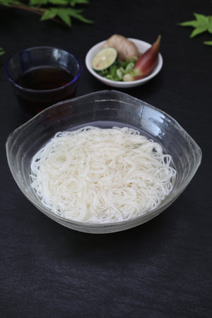 It is one of the noodles of Japan which assumed wheat flour called the somen raw materials and the...