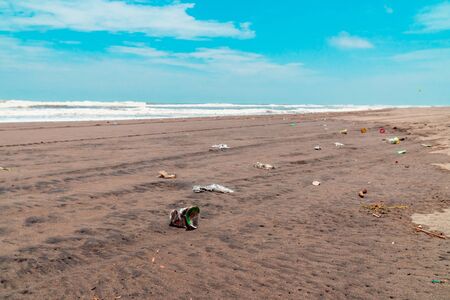 The Beauty Of Beach Panorama Is Covered By Scattered Rubbishの写真素材