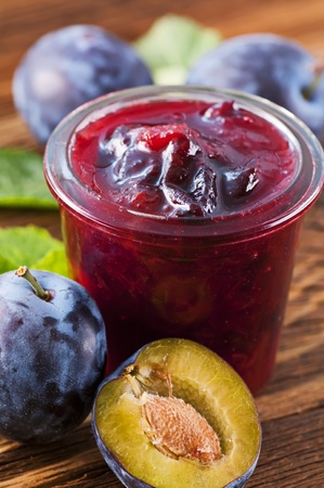 Plum marmalade with fresh plumsの写真素材
