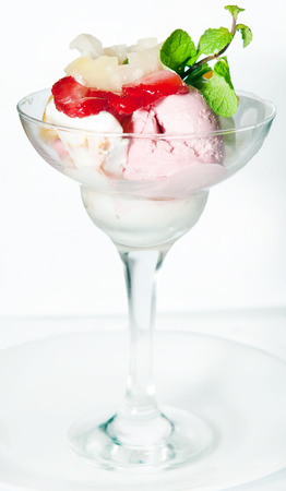 ice-cream, cake, cake, cheesecake, pie, pastries, berliner, fast food, custom food, meals and snacks,  from the restaurant menuの写真素材