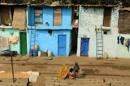 Delhi,India - November 13,2014 : Ghetto and slums in Delhi India.These unidentified people live in  avery  difficult conditions on the ghettos of the city.のeditorial素材