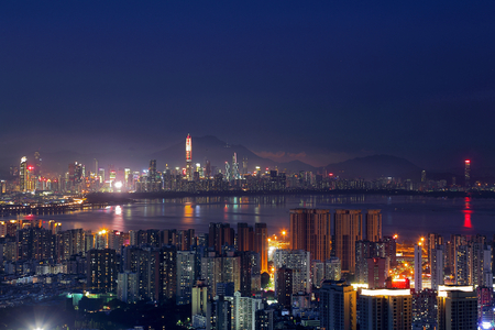 The night scenery of the coastal city of Shenzhen Bayのeditorial素材