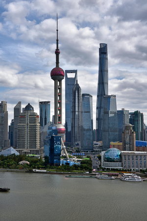 Shanghai Huangpu River Lujiazui - The Bund and City Building Sceneryのeditorial素材