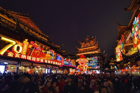 Shanghai Yuyuan Lantern Festivalのeditorial素材