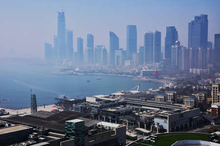 Qingdao Fushan Bay coastal city architectural sceneryのeditorial素材