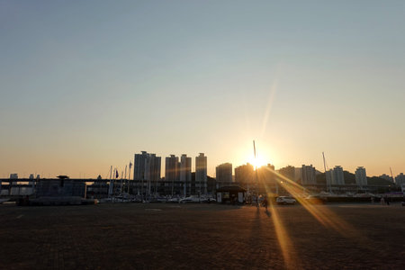Sunset at the beach of Dubai Marina, United Arab Emirates.の写真素材