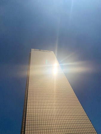 Low angle view of Skyscraper in Chicago, Illinois, USAの写真素材